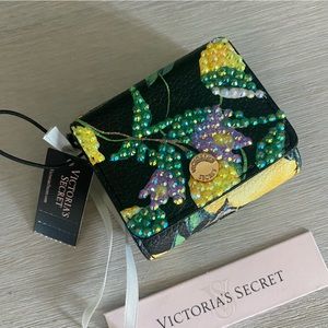 VS bling lemon airpod case